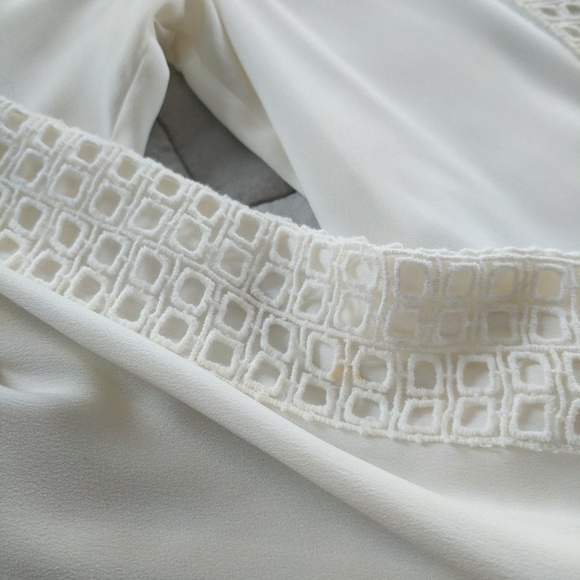 Ann Taylor Lace Detail Top - Picture 5 of 5